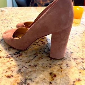 Beautiful pumps worn once to wedding with stockings